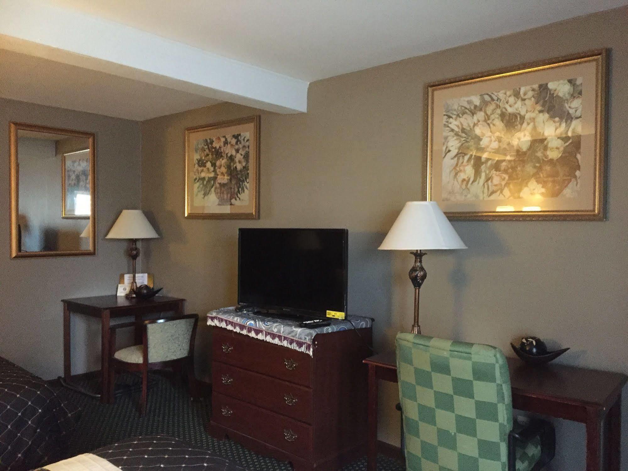 Hamilton Inn Sturbridge Zewnętrze zdjęcie